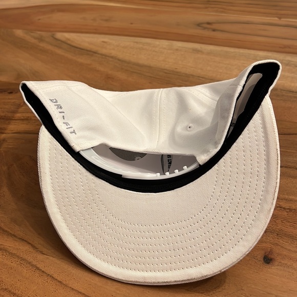 Nike USA Drifit Snapback NWOT - Picture 2 of 3